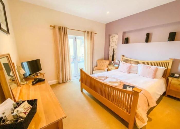 St Giles House Hotel