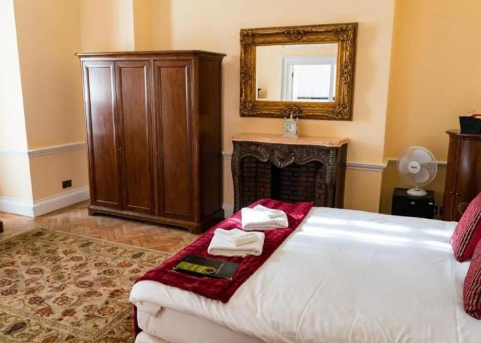 St Giles House Hotel