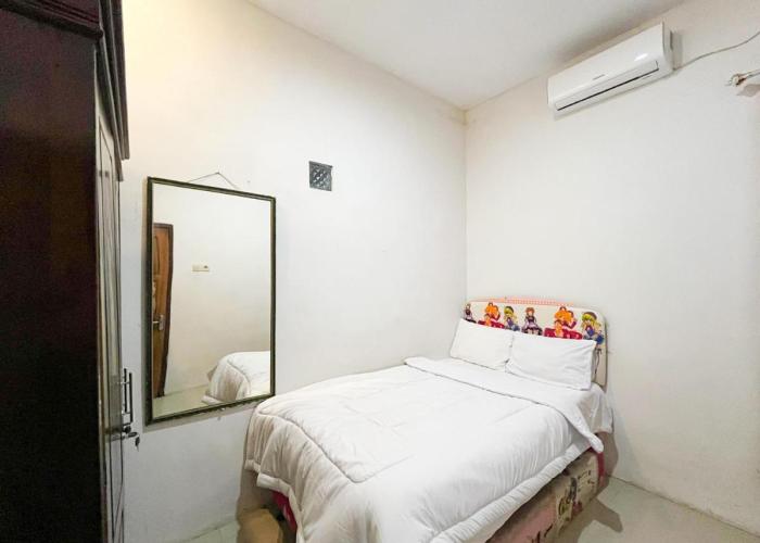 Oma Kost 3 Probolinggo Mitra RedDoorz