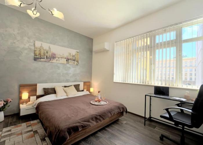 Cozy 2-Bedroom Flat in the very Center of Sofia