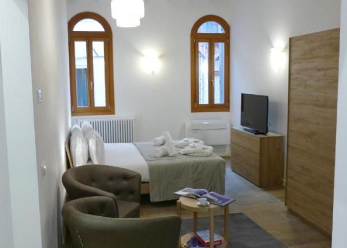 Ecco Suites Apartments