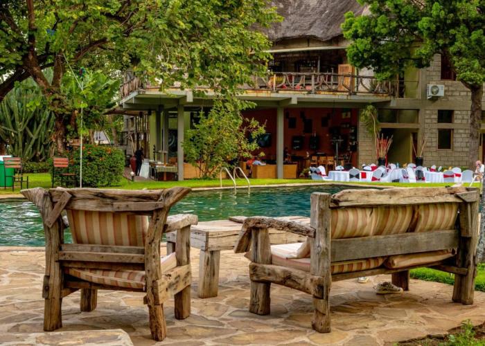 Weru Weru River Lodge