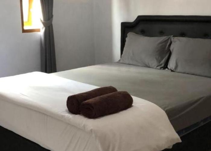 Trinadhi Homestay