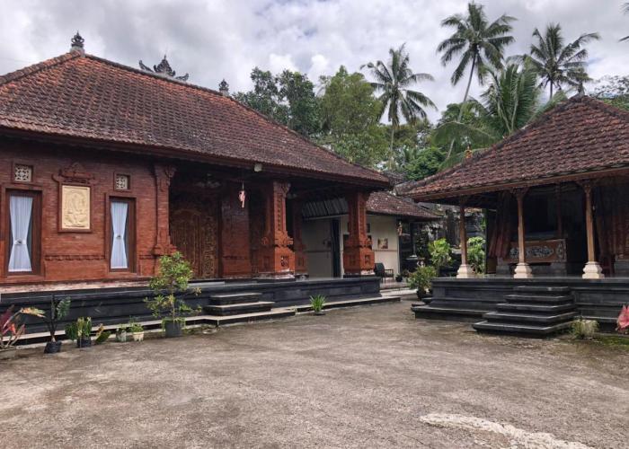 Trinadhi Homestay