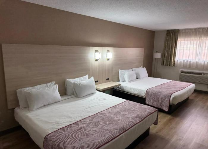 The Floral Park Motor Lodge