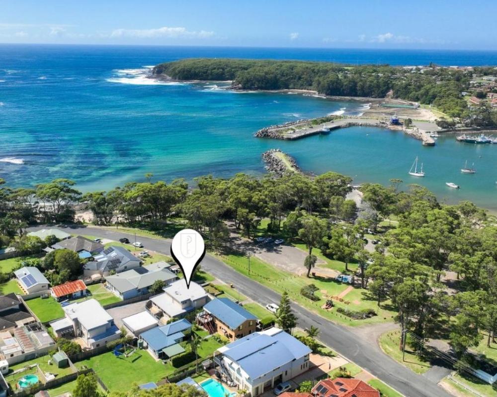 фото Crescent Harbour