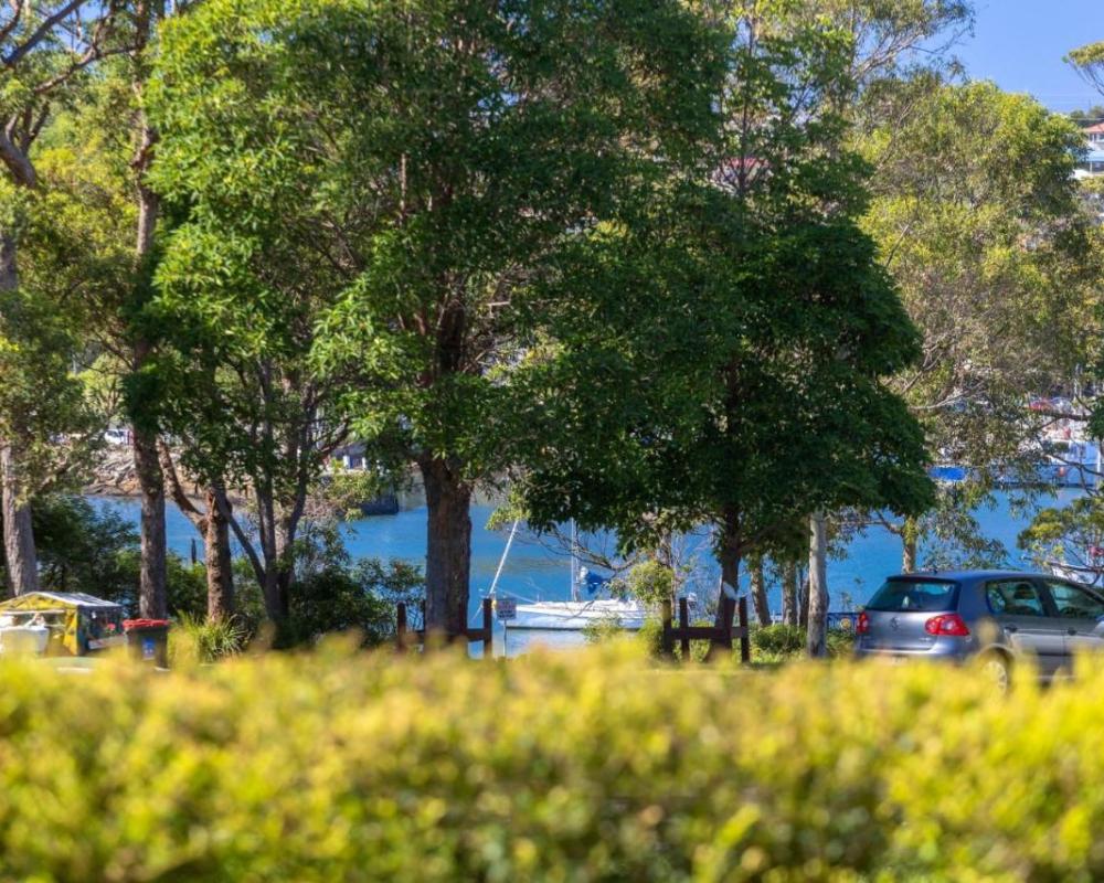 фото Crescent Harbour
