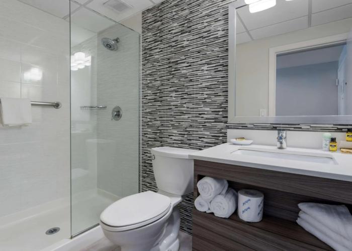 Best Western Plus Brooklyn Bay Hotel