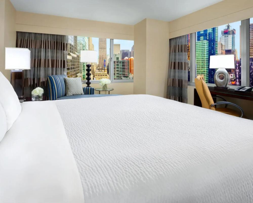 фото Crowne Plaza Times Square Manhattan, an IHG Hotel