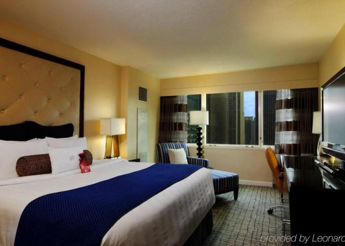 Crowne Plaza Times Square Manhattan, an IHG Hotel