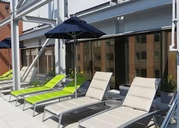 Studio Apartment Wall Street