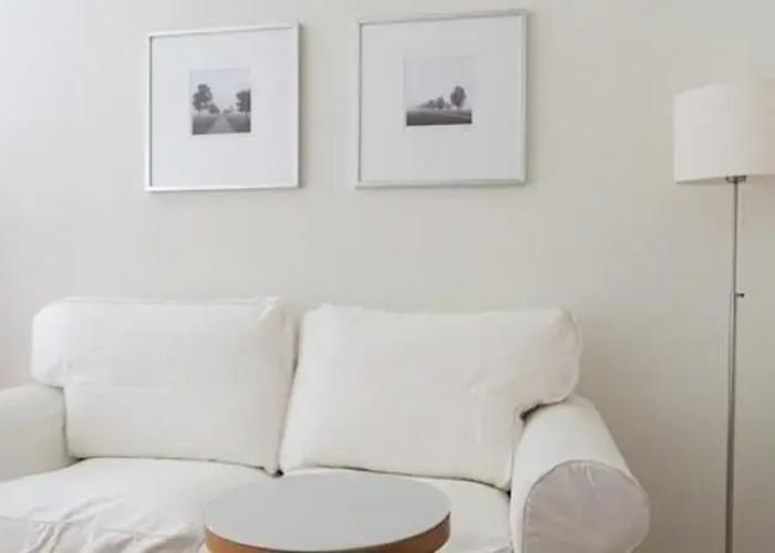 Studio Apartment Wall Street