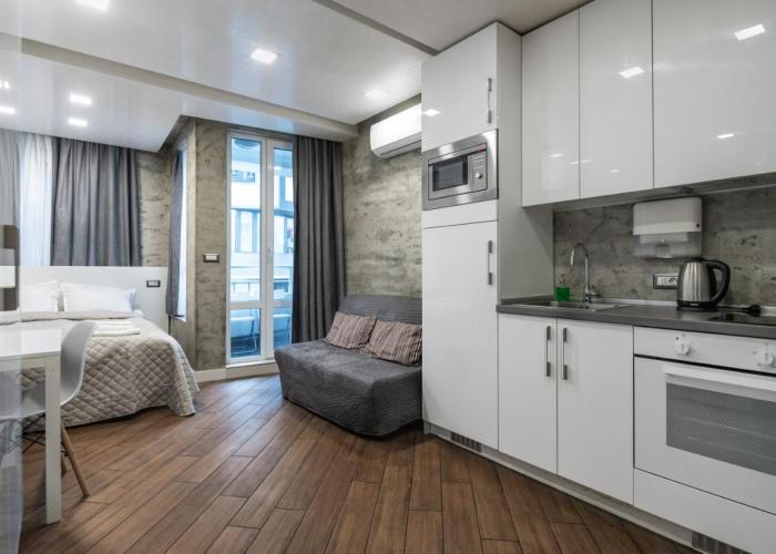 Luxury Studio Silver by Flat Mаnager