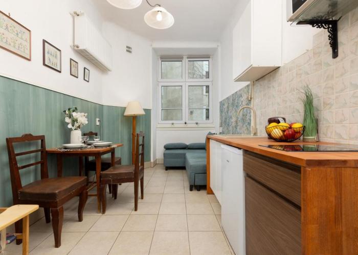 Vintage Apartments Warsaw Praga by Renters