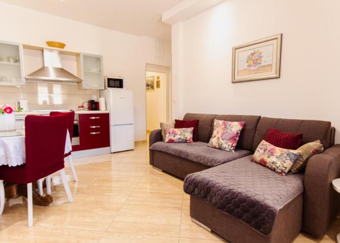 Stylish apt Marta, private parking,BBQ in Stobreč