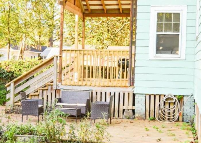 Modern & Centrally Located Stay at Calypso Dreams