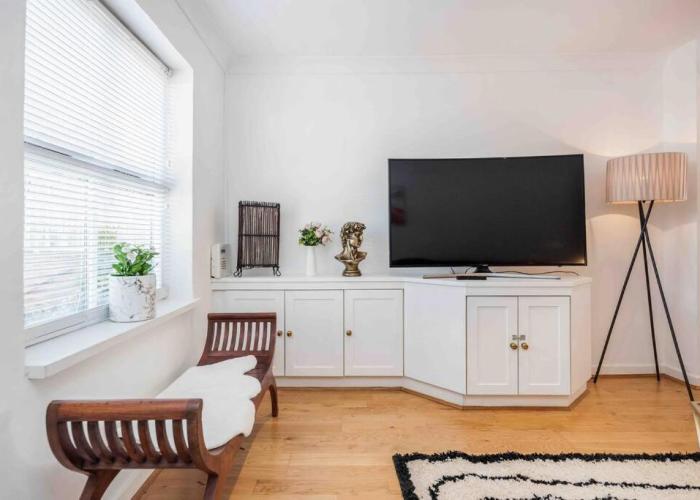 Stunning Victorian 3 Bed House Central Windsor