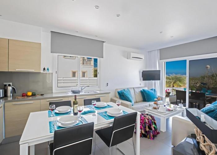 Sun & Sea Seaview Apartment