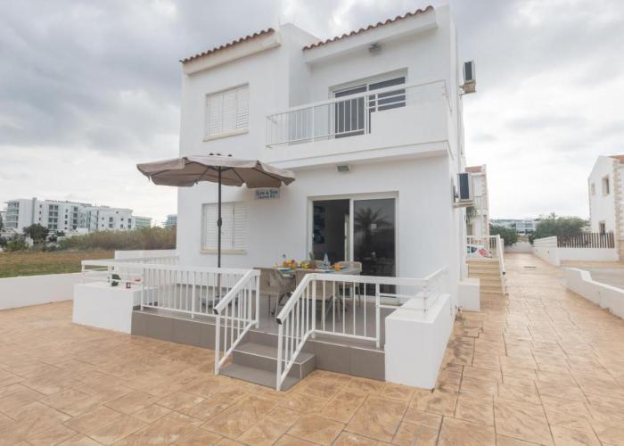 Sun & Sea Seaview Apartment