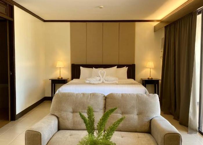 Plaza Del Norte Hotel and Convention Center
