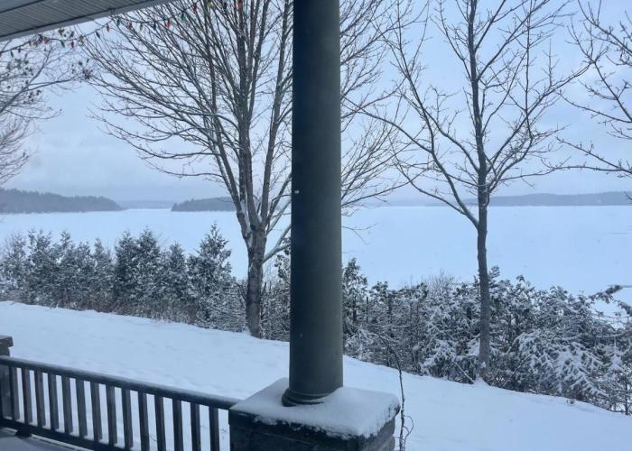 Greystone WaterFront Lux