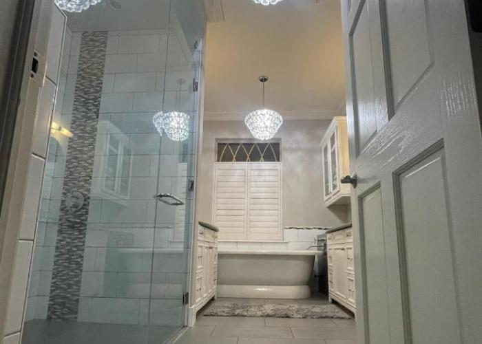 Greystone WaterFront Lux