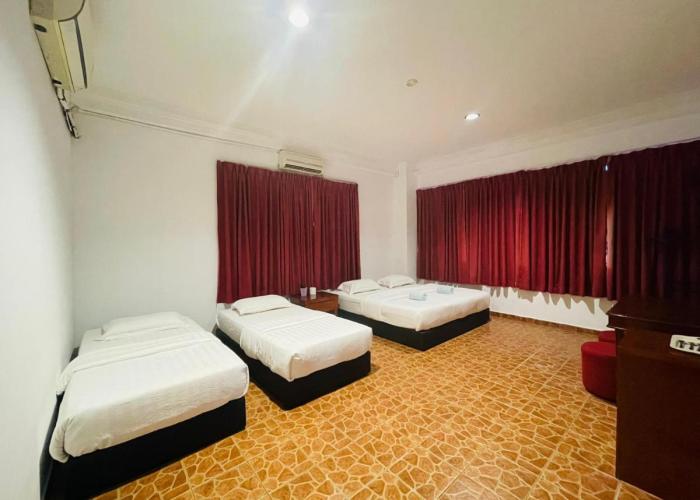 Warisan Family inn @ Seafront