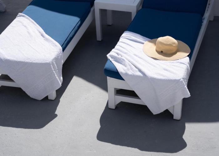 White Swallow Suite Santorini