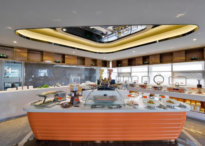 R Royalss Hotel, Yulin Yuxing Square