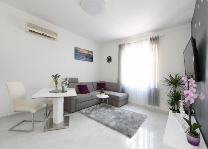 Apartment Lant