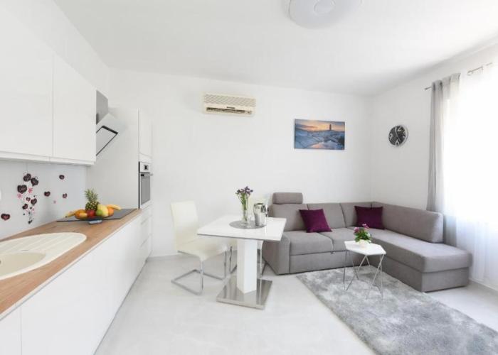 Apartment Lant