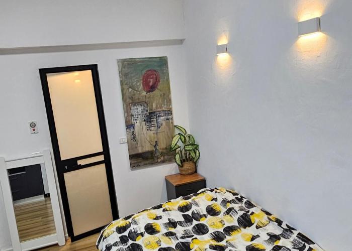 Bright Studio in Shapira