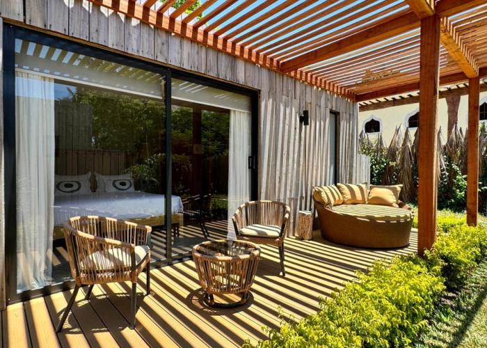 LalaGalu - Beachfront EcoCabins