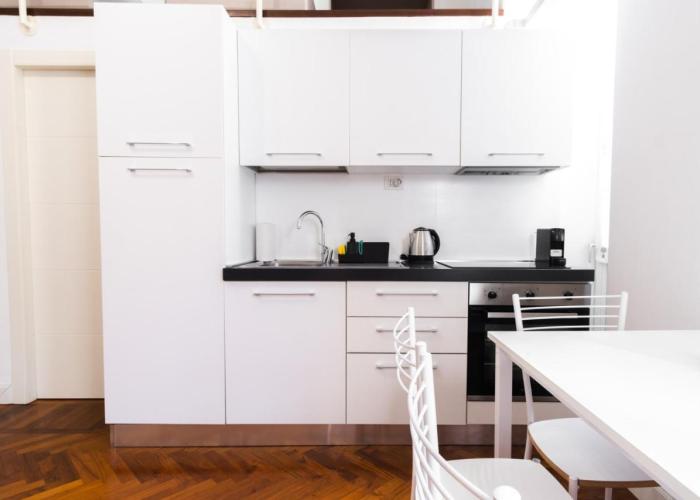 Loft via morosini centro Varese - IXIHOME