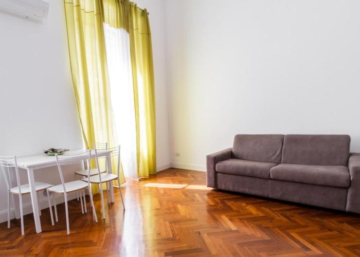 Loft via morosini centro Varese - IXIHOME