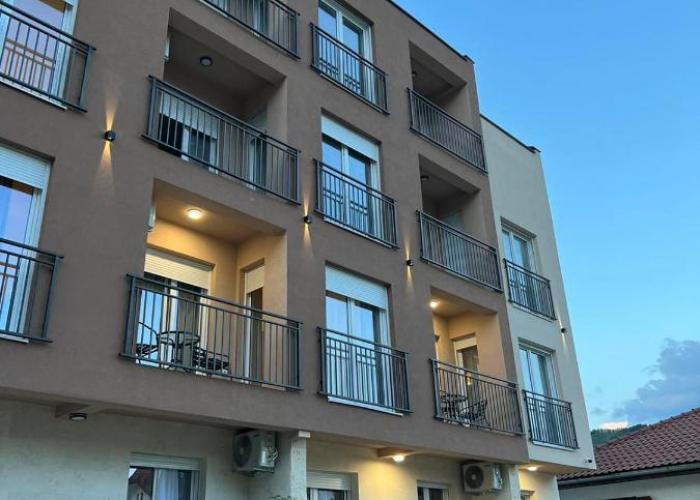 Pini Apart-hotel