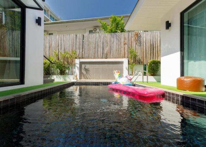 Kamala family friendly pool villa by Lofty