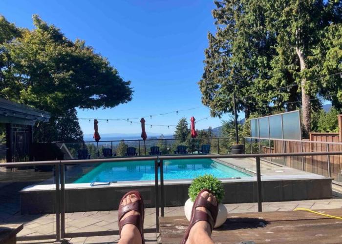 The Lions Self Contained Suite, Shared Pool, Hot Tub, Views