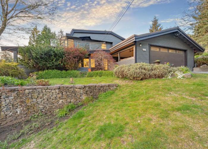 Seymour Private Bedroom, Ensuite Bathroom with Shared Pool, Hot Tub with Views
