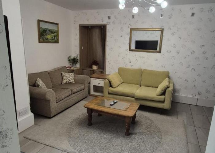 Ulverston Town Centre Flat (2 Bedrooms)
