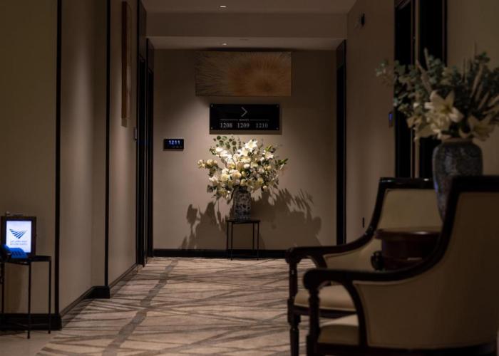 skyline Hotel & Suites