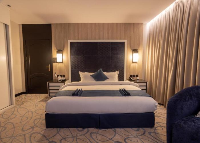 skyline Hotel & Suites