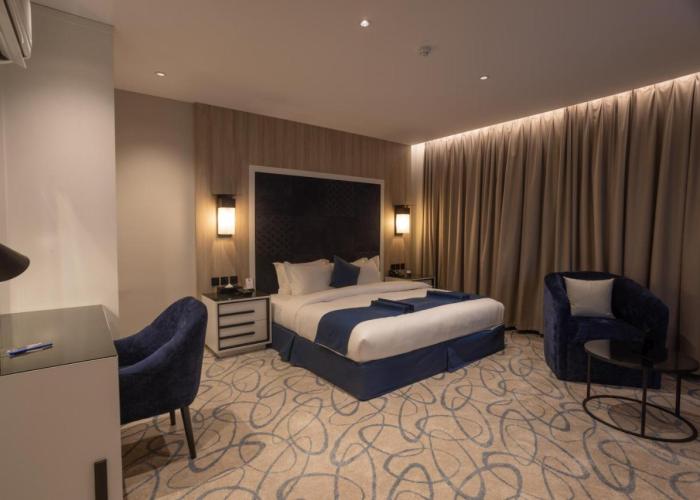 skyline Hotel & Suites