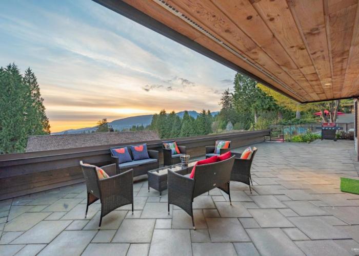 Cypress: Private Bedroom/Bathroom/Office, with Shared Pool, Hot tub