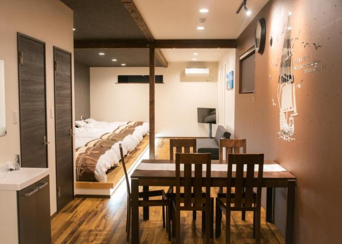 CLIMB INN COCOMO