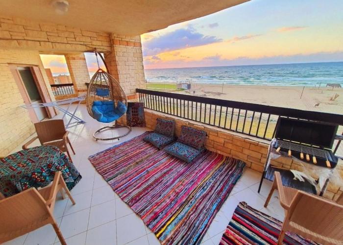 Hotel appartment sea view free wifi 3 bedrooms 2 full bathrooms 4th floor Bellevue village agami alexandria families are preferred available all year days with 5 heavy blankets