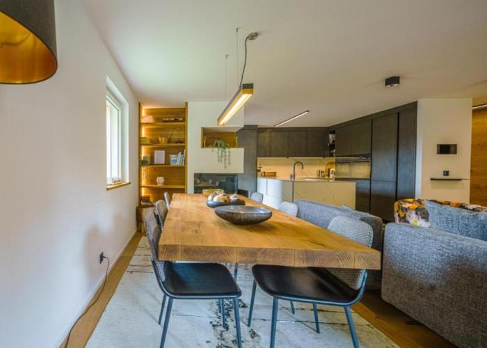Luxury Mountain Apartment with Private Sauna and Underground Parking