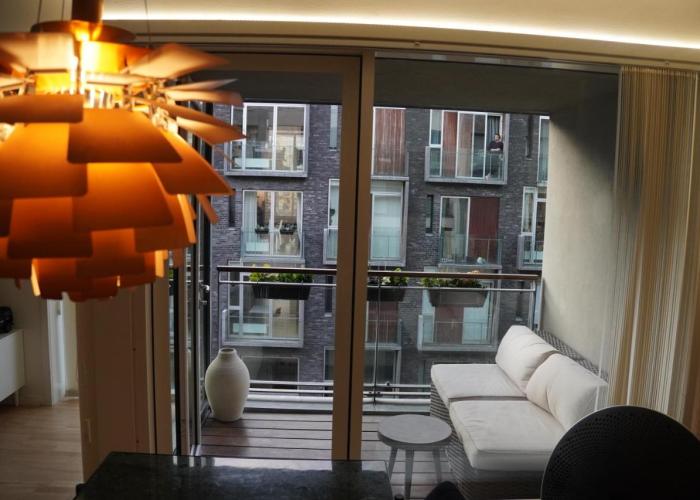 Apartment with canal view