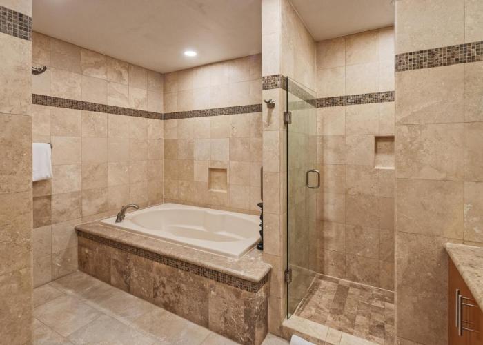 Luxury Oceanview Condo - Las Palomas - Pool, Golf, Sandy Beach !
