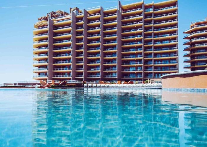 Luxury Oceanview Condo - Las Palomas - Pool, Golf, Sandy Beach !